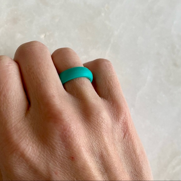 Turquoise- Womens Silicone Ring - Rounded Edge - Picture 3 of 5